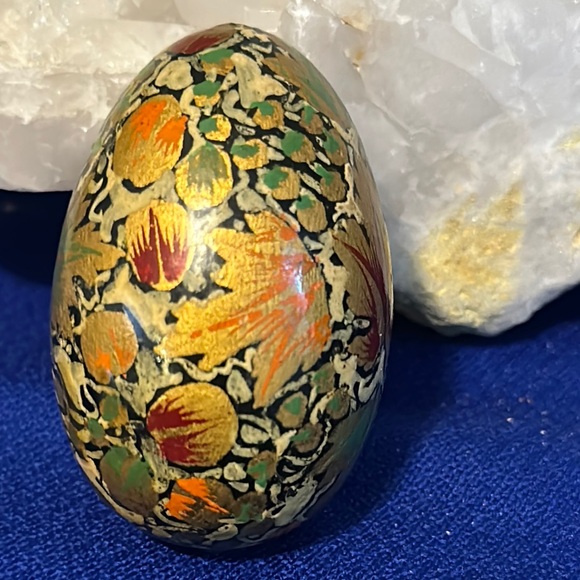 Handcrafted Floral Decorative Egg. Vintage - Picture 3 of 6